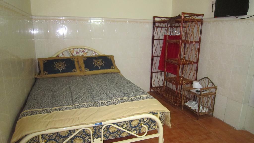 Jun Jun Guesthouse Phnom Penh Exterior photo